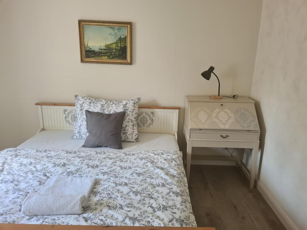 Airport Rooms Prague Ngoại thất bức ảnh