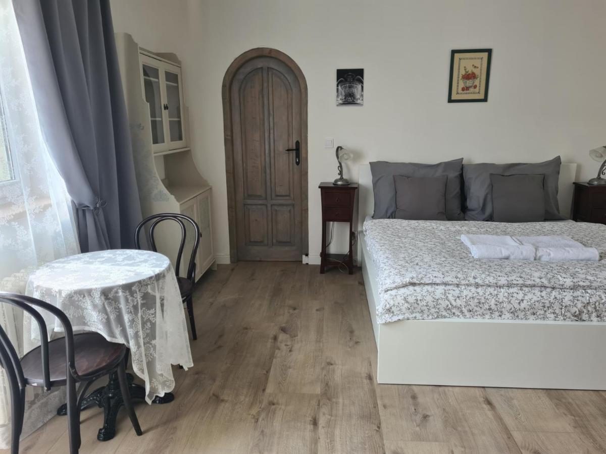 Airport Rooms Prague Ngoại thất bức ảnh