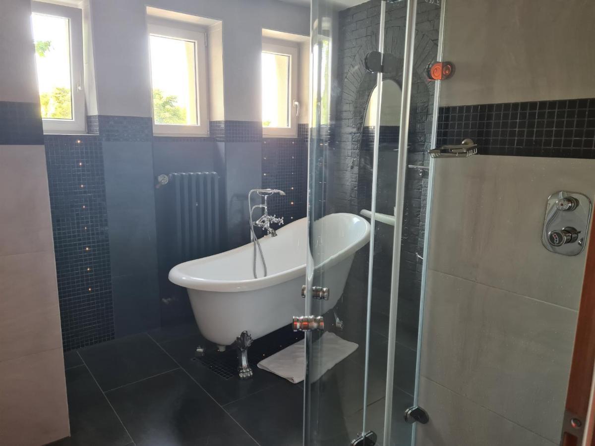 Airport Rooms Prague Ngoại thất bức ảnh