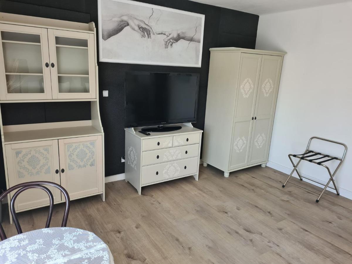 Airport Rooms Prague Ngoại thất bức ảnh